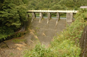 神岳ダム